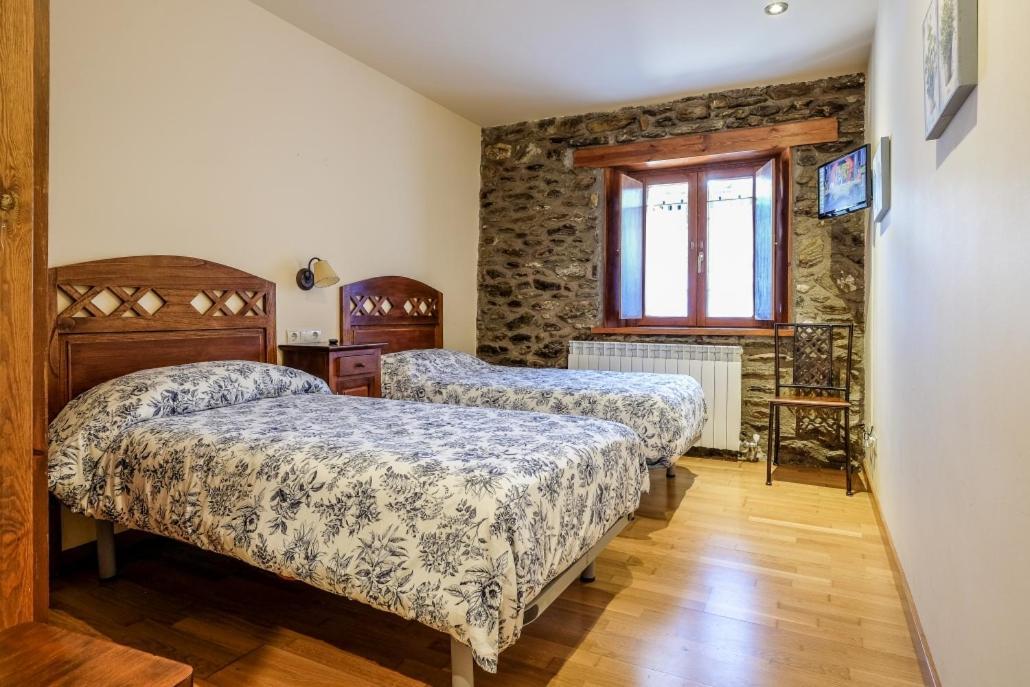 Hostal Cal Pascual Les Pereres Exterior foto
