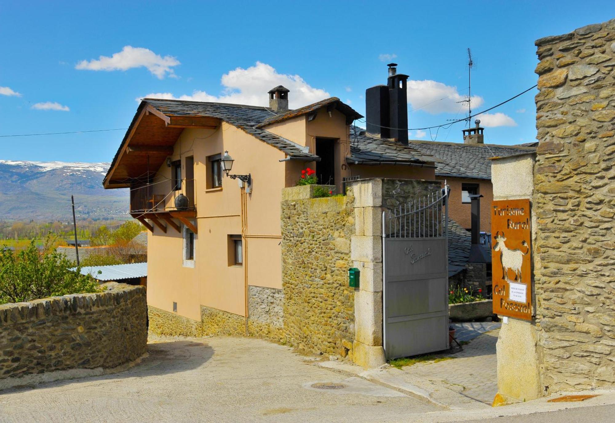 Hostal Cal Pascual Les Pereres Exterior foto