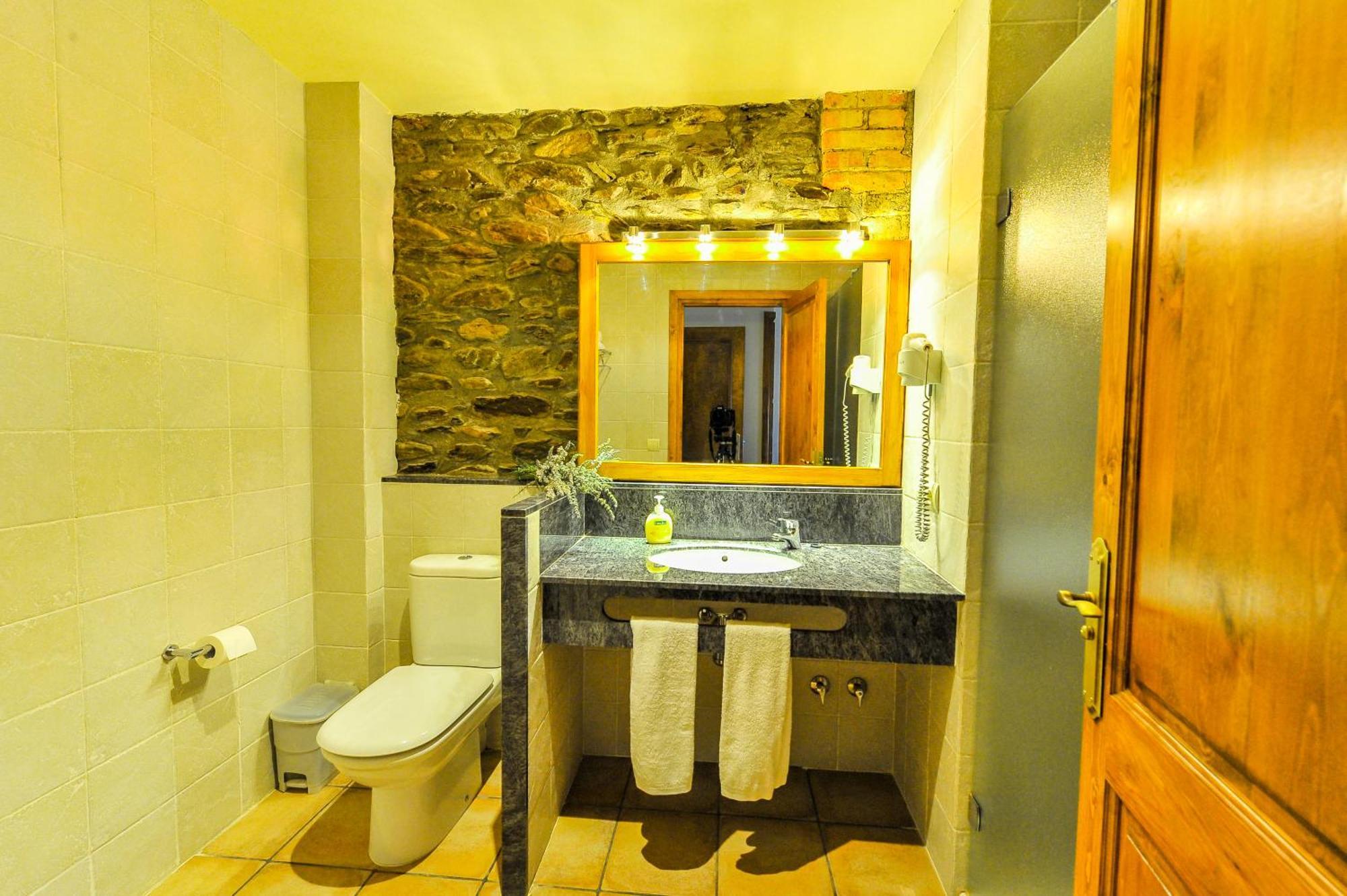 Hostal Cal Pascual Les Pereres Habitación foto