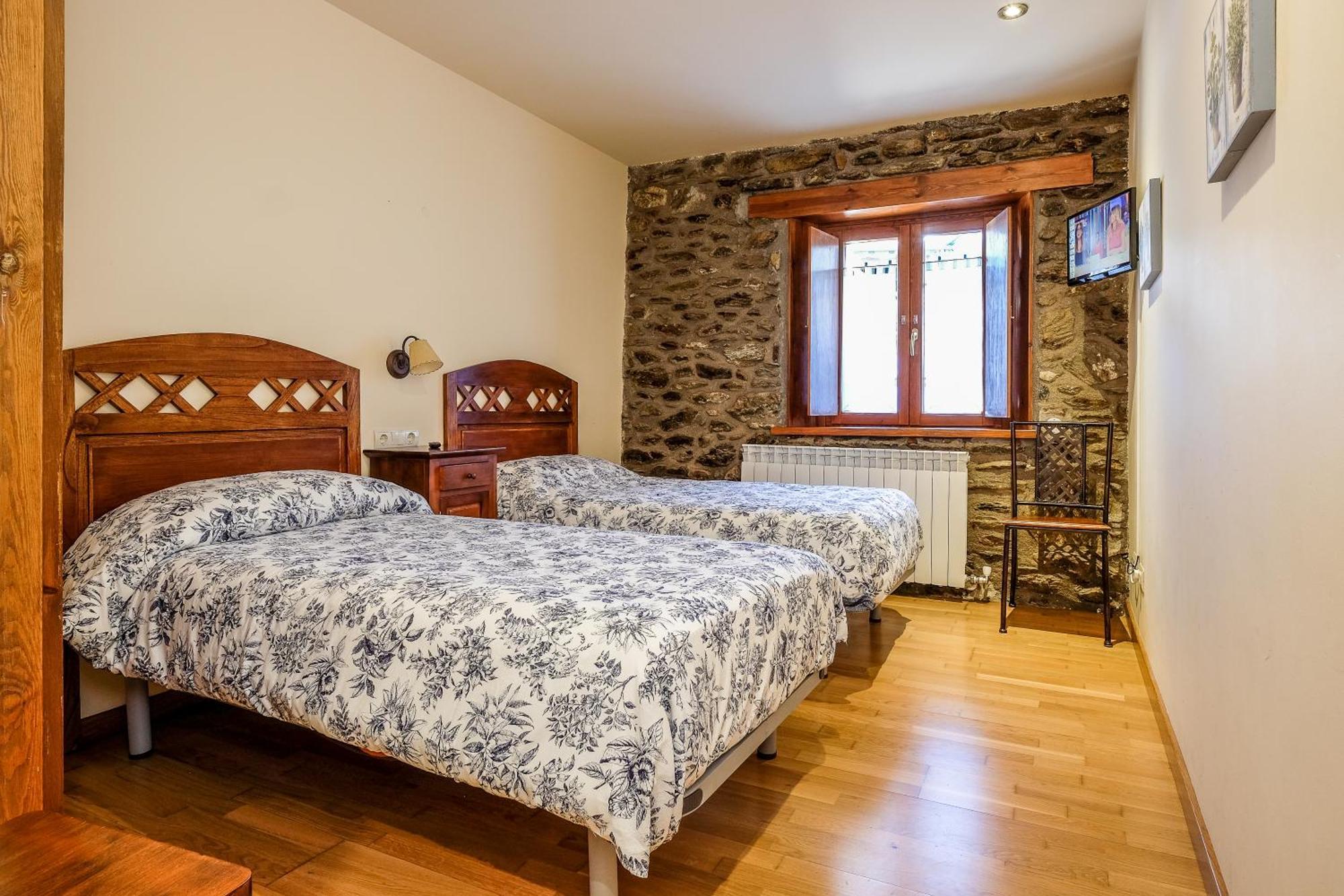Hostal Cal Pascual Les Pereres Exterior foto